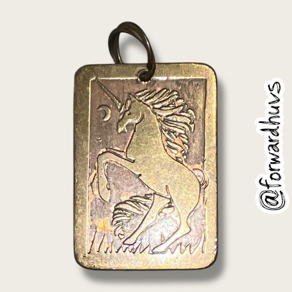 Engraved Unicorn Pendant – Brass-Tone Fantasy Design – Vintage - Picture 1 of 8